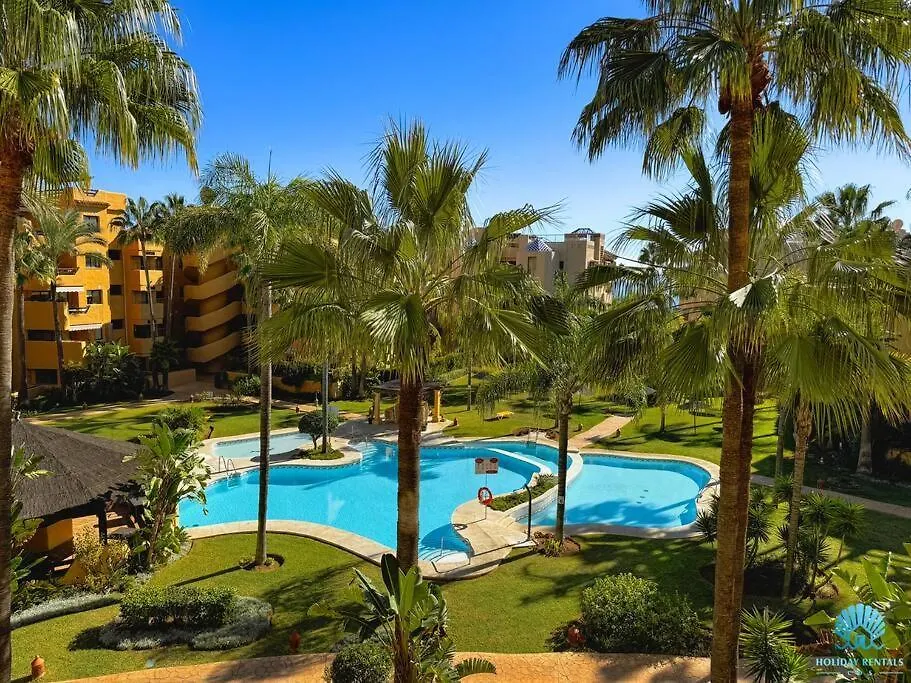 Relaxing Beach Side Apartment In Costalita Estepona