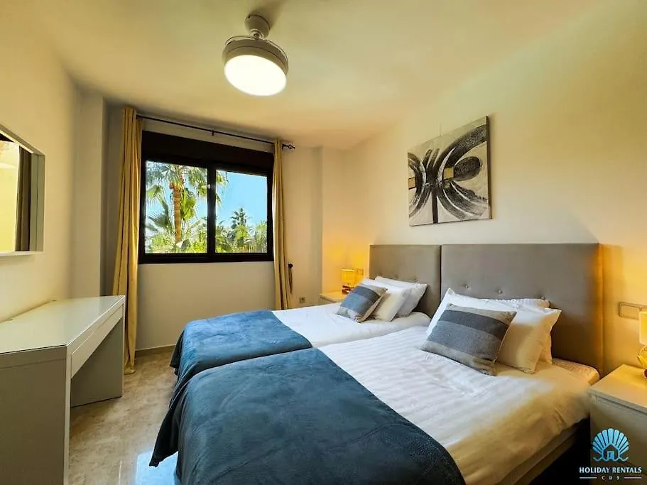 Relaxing Beach Side Apartment In Costalita Estepona Spain