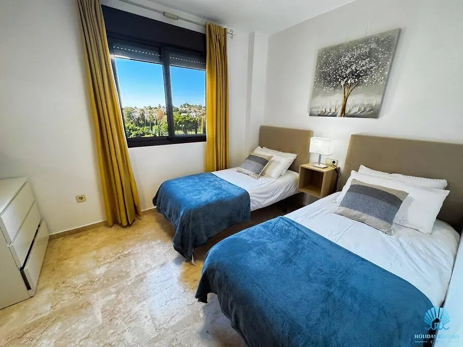 Relaxing Beach Side Apartment In Costalita Estepona